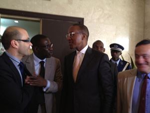 Gwendal Rouillard, d�put� du Morbihan, pr�sident de l'IRIS, Hamidou Sall, conseiller du pr�sident Abdou Diouf � l'OIF, Abdul M'baye, premier ministre du S�n�gal, Alain Houlou
